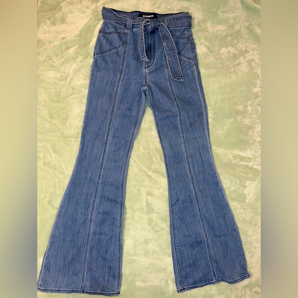 Express Front-Seam 70’s Flare Jeans